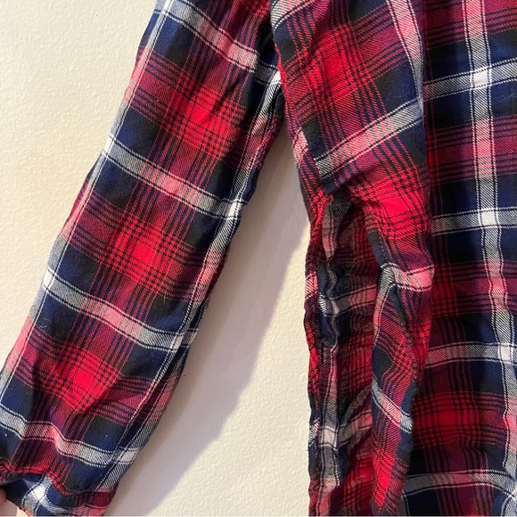 Boutique button down - Picture 3 of 4